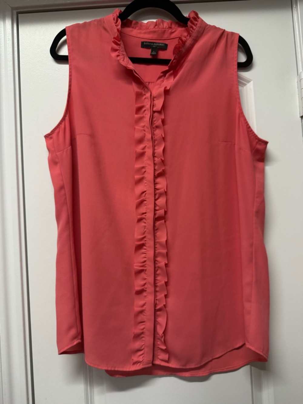 Banana Republic Sleeveless Ruffle Front Blouse Top – Coral Pink – Size L